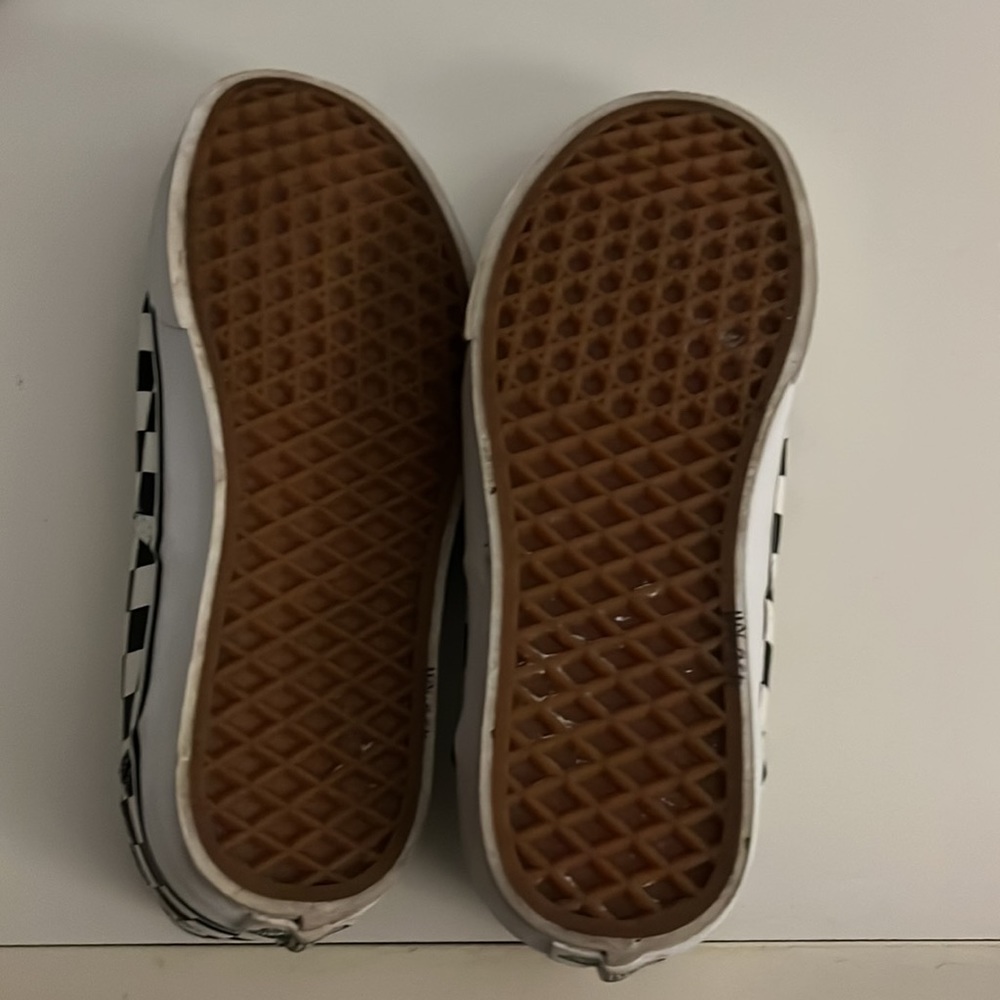 Vans - Picture 3 of 3